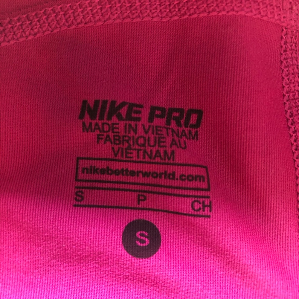 Nike Pro Capris - Picture 3 of 4